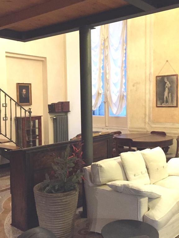 La Casa Di Einstein Apartment Genoa Bagian luar foto