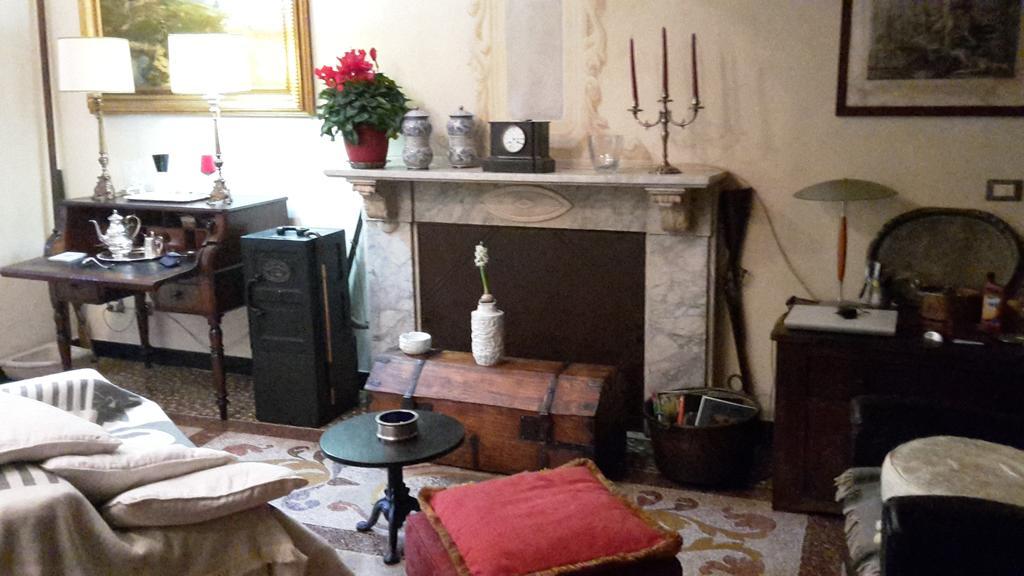 La Casa Di Einstein Apartment Genoa Bagian luar foto